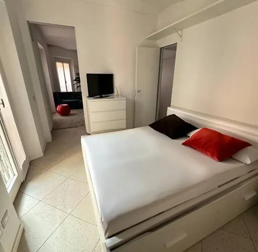 Grazioso In Moscova Apartament Mediolan